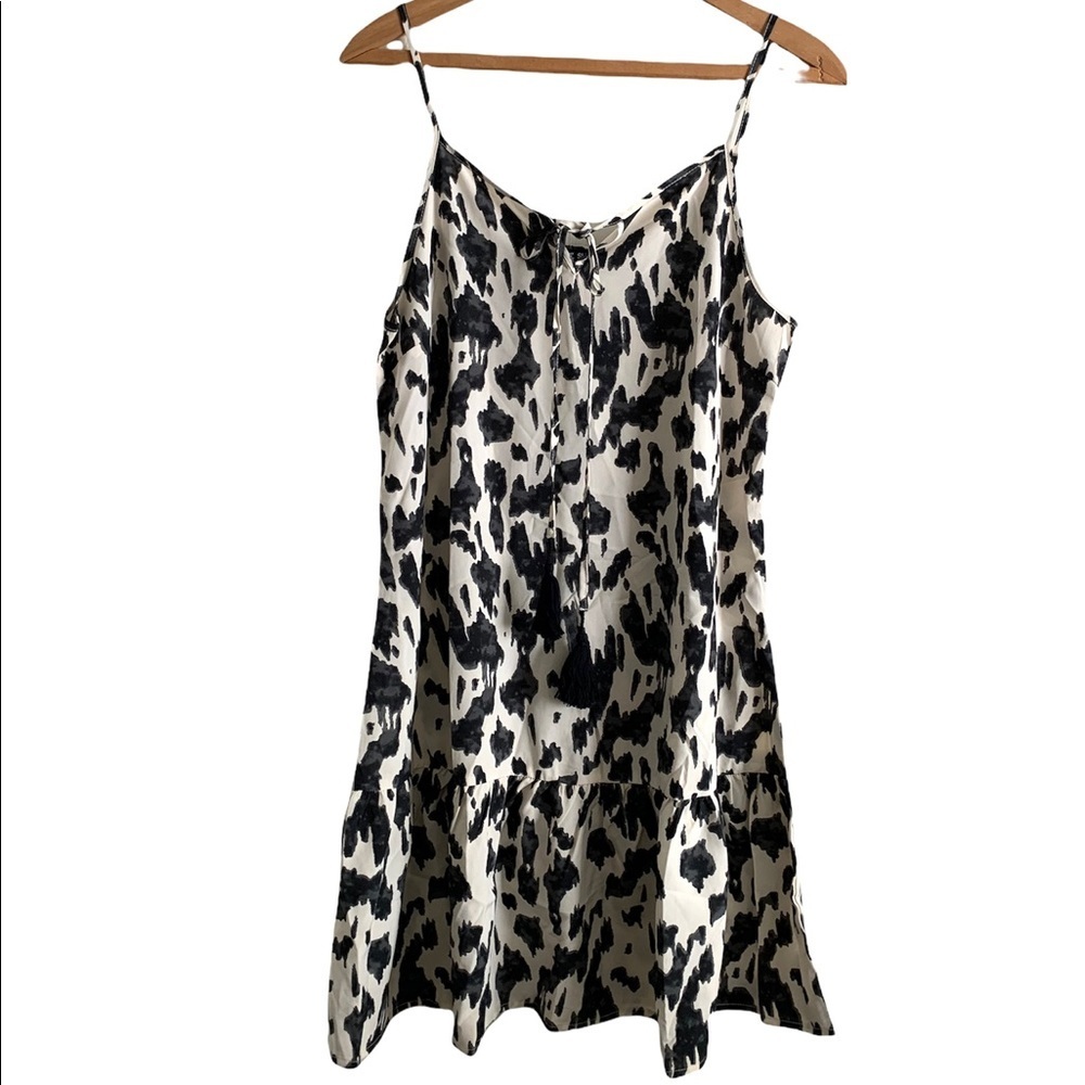 Sheilay Black and White Adjustable Spaghetti Strap Printed Dress size Medium